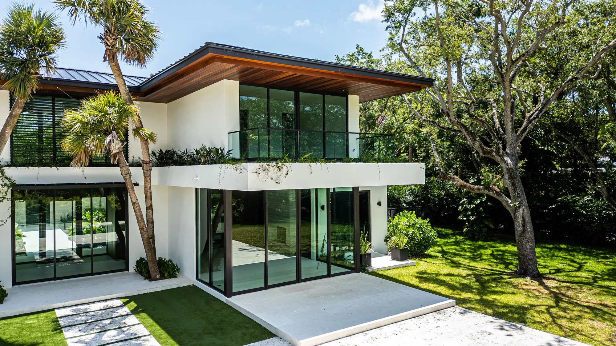 MTM Glass